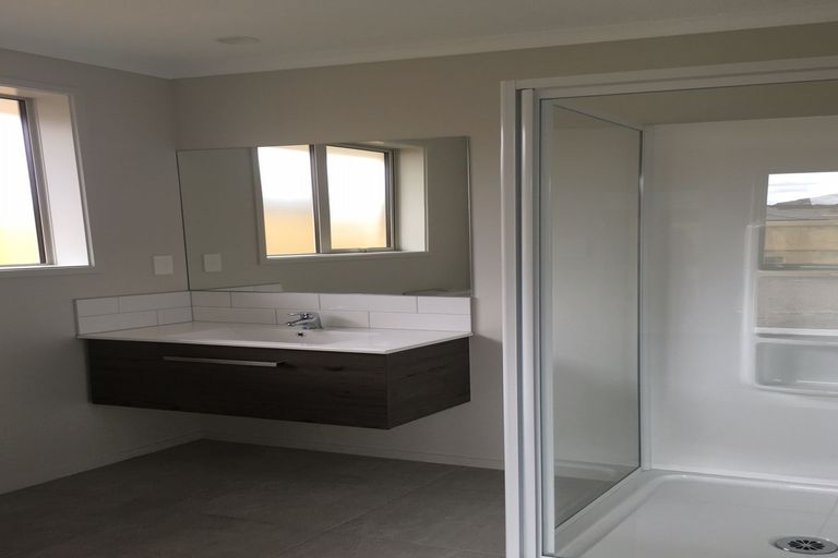 Photo of property in 7 Oka Street, Papamoa Beach, Papamoa, 3118