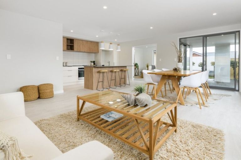 Photo of property in 128 Whakaturou Crescent, Pyes Pa, Tauranga, 3112