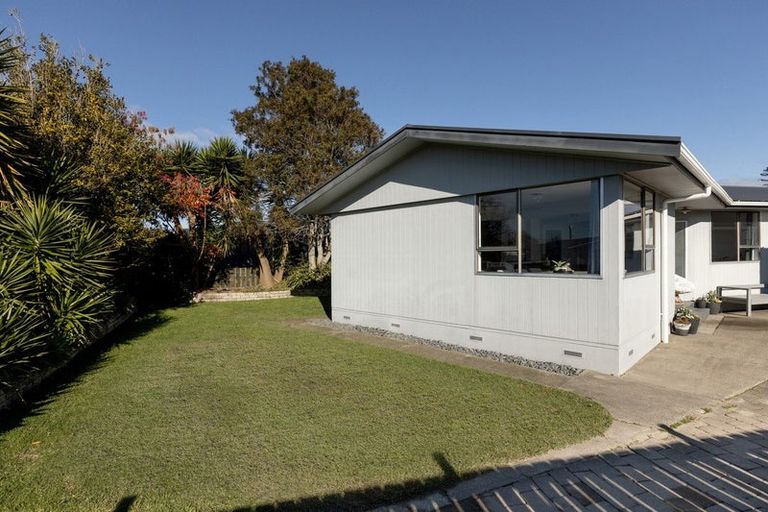 Photo of property in 51 Puriri Crescent, Edgecumbe, 3120