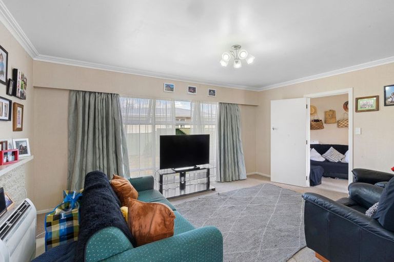 Photo of property in 634 Queen Street East, Levin, 5510