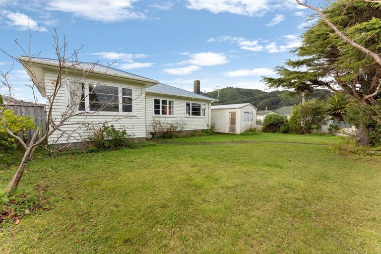 Photo of property in 69 Hyde Street, Wainuiomata, Lower Hutt, 5014