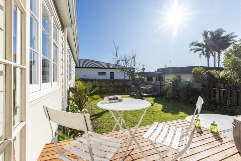 Photo of property in 235 Georges Drive, Napier South, Napier, 4110
