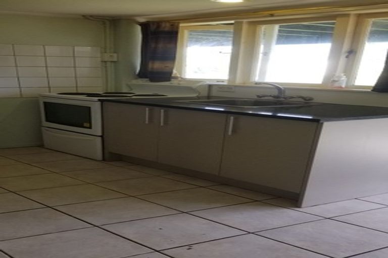 Photo of property in 11 Kohekohe Street, New Lynn, Auckland, 0600