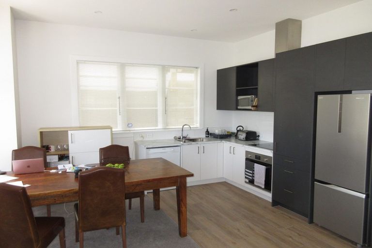 Photo of property in 10 Stanley Street, Berhampore, Wellington, 6023