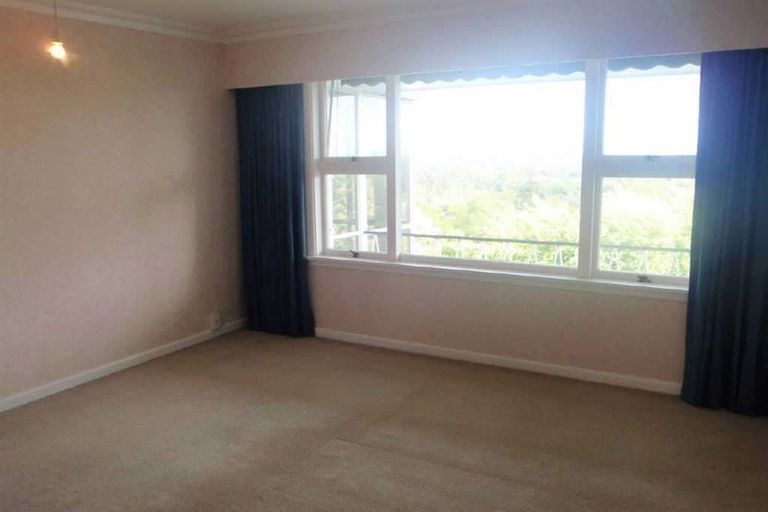 Photo of property in 1/15 Karitane Drive, Cashmere, Christchurch, 8022