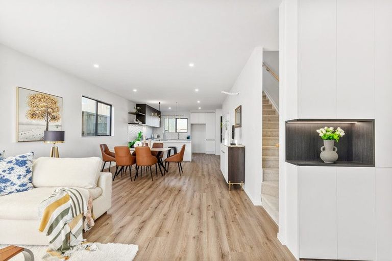 Photo of property in 12 Mairehau Street, Westgate, 0814