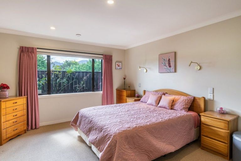 Photo of property in 14 Birchwood Lane, Hilltop, Taupo, 3330