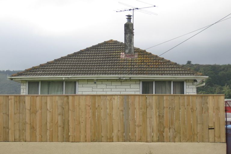 Photo of property in 321 George Street, Stokes Valley, Lower Hutt, 5019