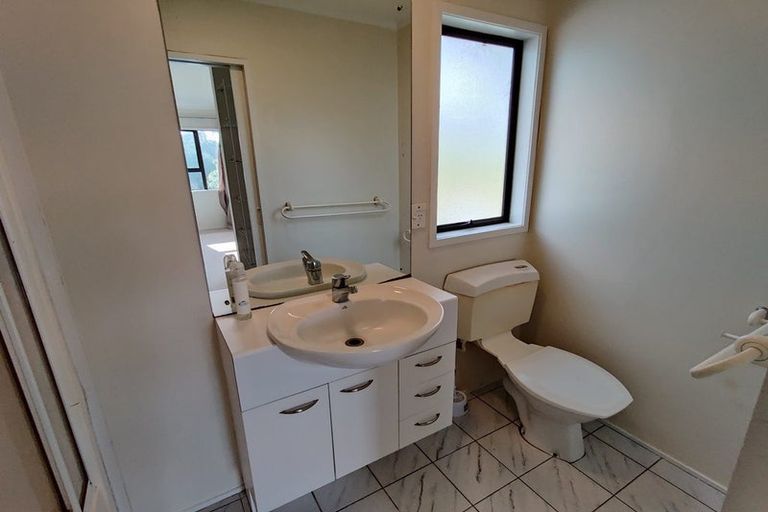 Photo of property in 2/87 Clovelly Road, Bucklands Beach, Auckland, 2012