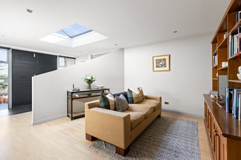 Photo of property in 54 Rochfort Road, Havelock North, 4130