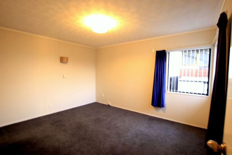Photo of property in 189 West Harbour Drive, West Harbour, Auckland, 0618