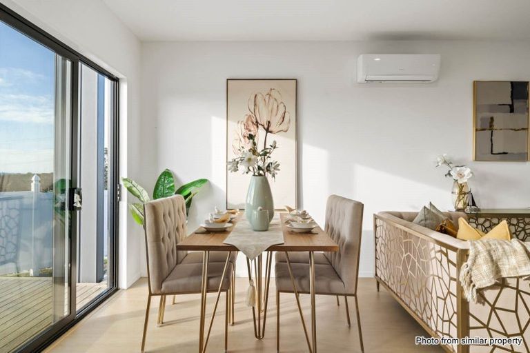 Photo of property in 3 Taiororua Avenue, Massey, Auckland, 0614