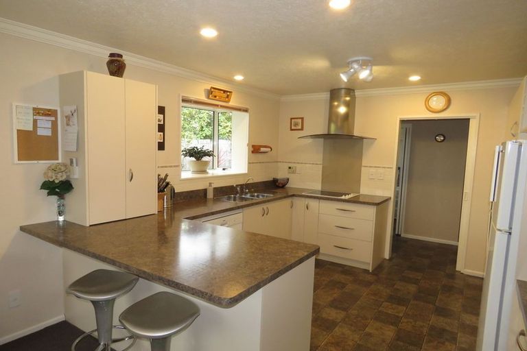 Photo of property in 51 Vogel Place, Waikiwi, Invercargill, 9810