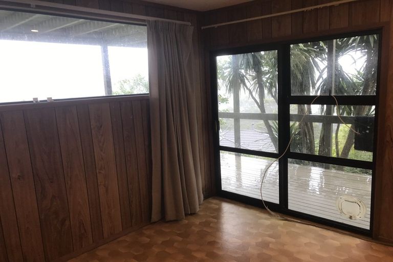 Photo of property in 38 Tree View Avenue, Glenfield, Auckland, 0629