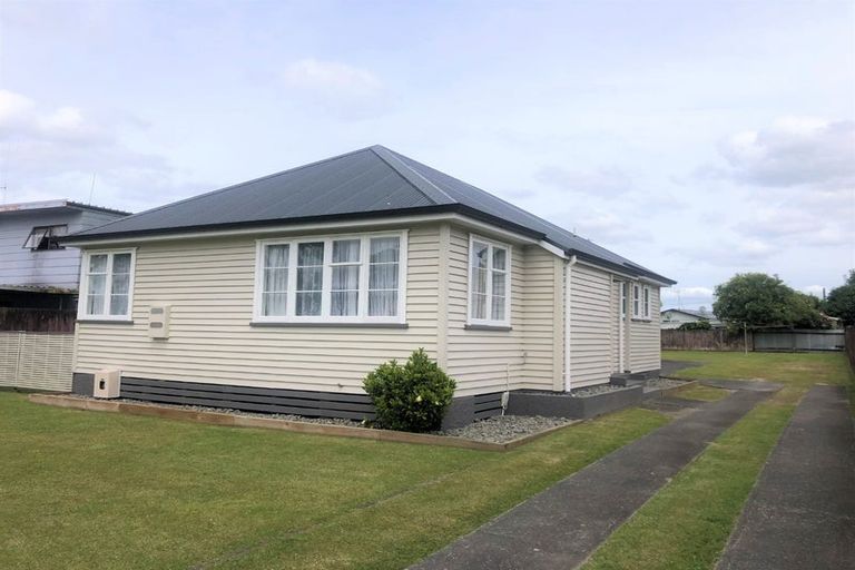 Photo of property in 126 Fairfield Road, Fairfield, Hamilton, 3214