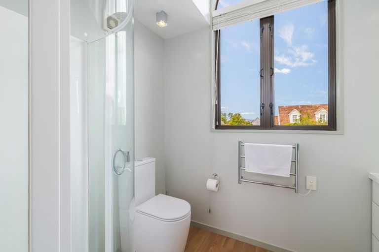 Photo of property in 33 Mcdougall Avenue, St Albans, Christchurch, 8014