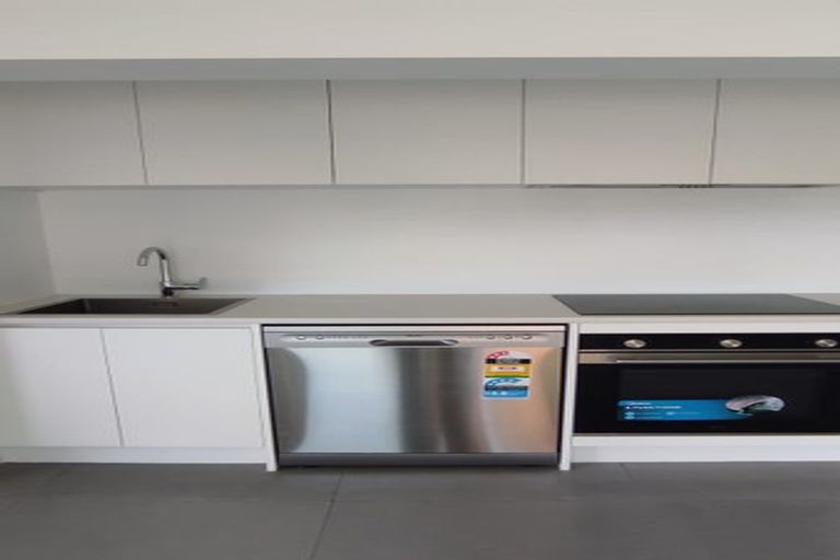 Photo of property in 18 Gretel Place, Hillcrest, Auckland, 0627