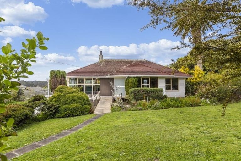 Photo of property in 51 Verbena Road, Birkdale, Auckland, 0626