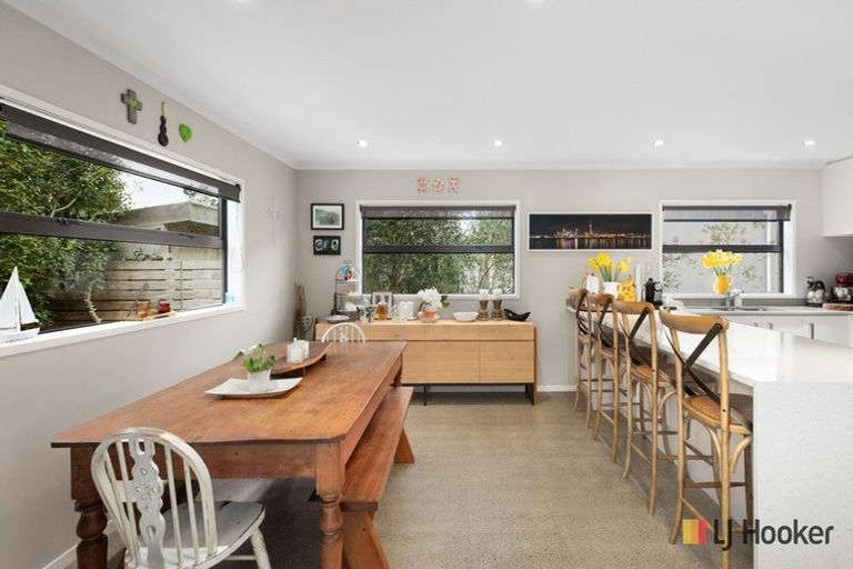 Photo of property in 14 Palm Grove, Waihi Beach, 3611