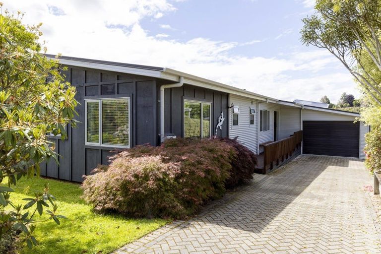 Photo of property in 28 Hindmarsh Drive, Rangatira Park, Taupo, 3330
