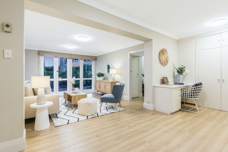 Photo of property in 89 Paremata Road, Paremata, Porirua, 5024