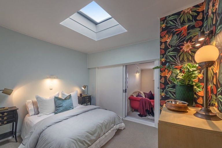 Photo of property in 101 Churchill Drive, Crofton Downs, Wellington, 6035