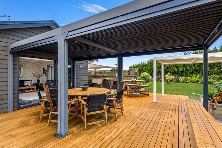 Photo of property in 98 Pitt Road, Hillsborough, New Plymouth, 4372