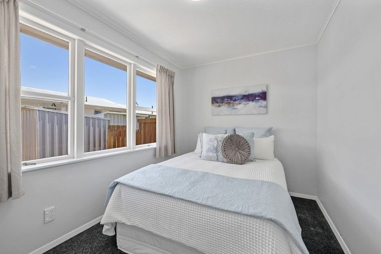 Photo of property in 1/29 Hillside Drive, Maoribank, Upper Hutt, 5018