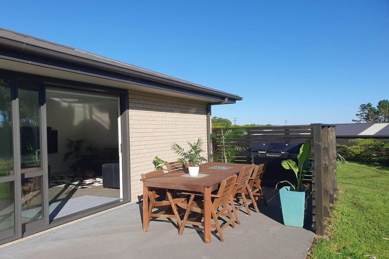 Photo of property in 1225 Frankley Road, Hurworth, New Plymouth, 4371