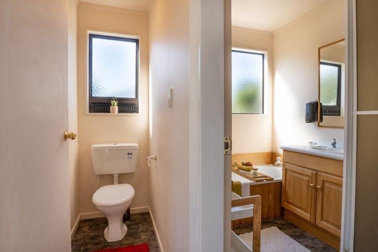 Photo of property in 7 Admiralty Street, Crofton Downs, Wellington, 6035