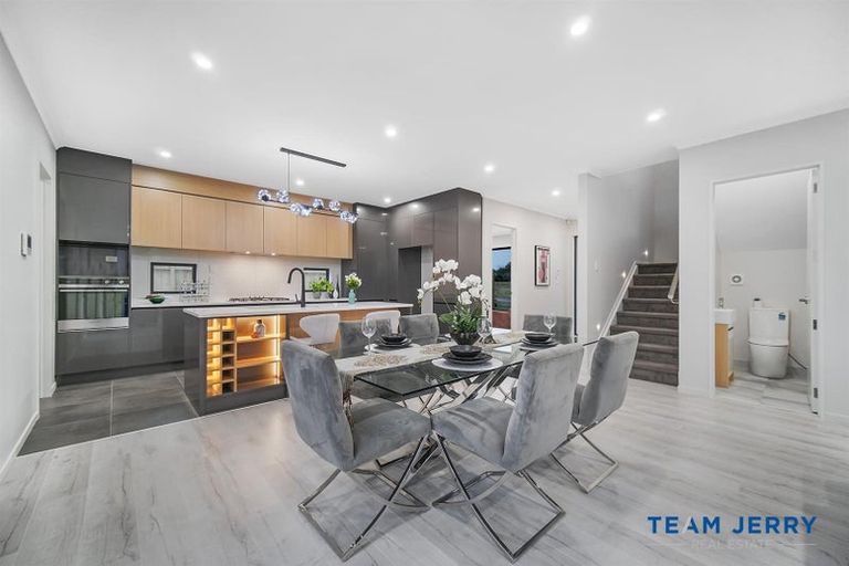 Photo of property in 83 Clarks Beach Road, Clarks Beach, 2122