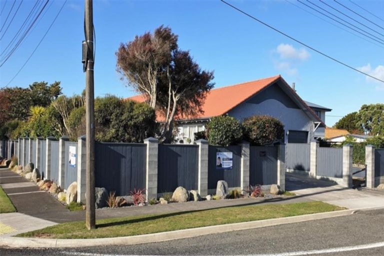 Photo of property in 4 Erin Street, Hawera, 4610