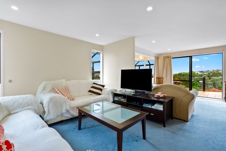 Photo of property in 1/21 Peter Terrace, Castor Bay, Auckland, 0620