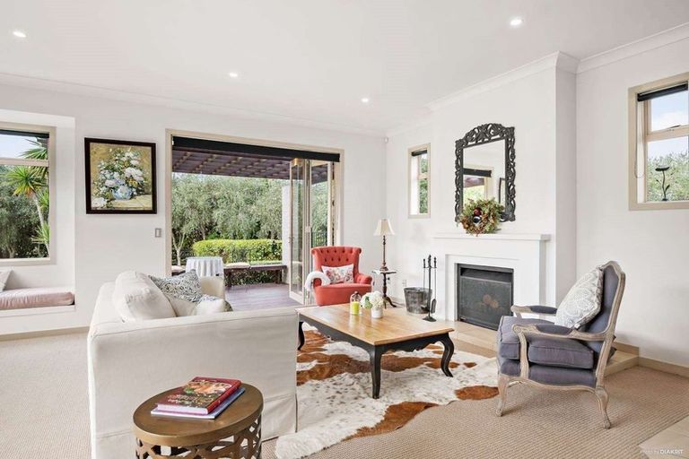 Photo of property in 6 Kingscliff Rise, Dairy Flat, Albany, 0792