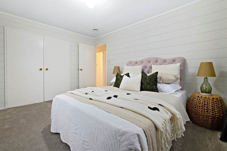 Photo of property in 28a Vincent Street, Howick, Auckland, 2014