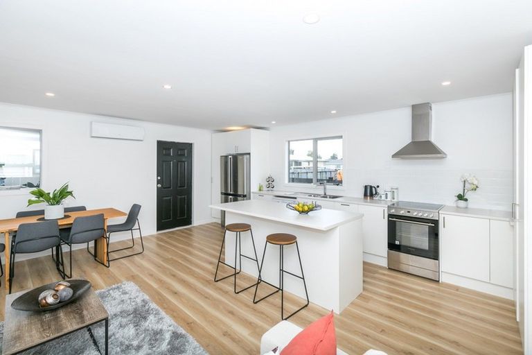 Photo of property in 11 Pringle Place, Nawton, Hamilton, 3200