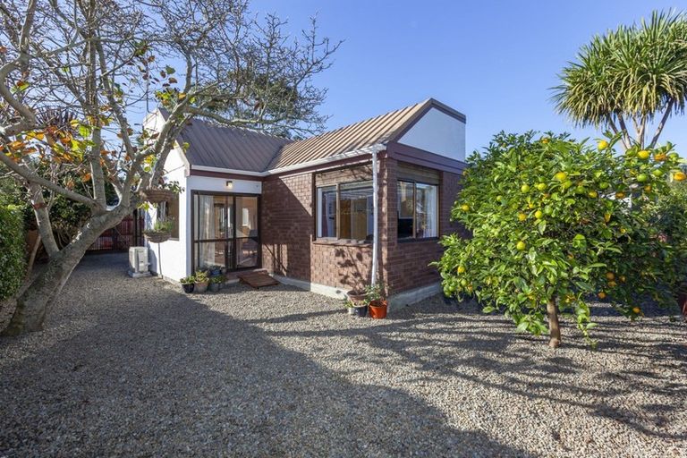 Photo of property in 9a Fiesta Grove, Raumati Beach, Paraparaumu, 5032