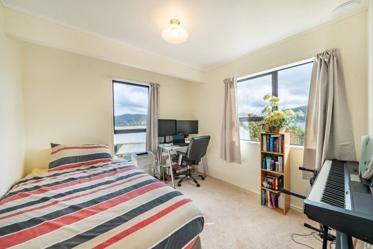 Photo of property in 6a Mossburn Grove, Kelson, Lower Hutt, 5010