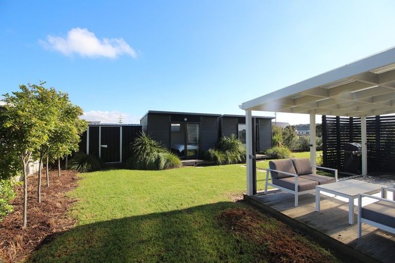 Photo of property in 148 Harbour Drive, Matarangi, Whitianga, 3592