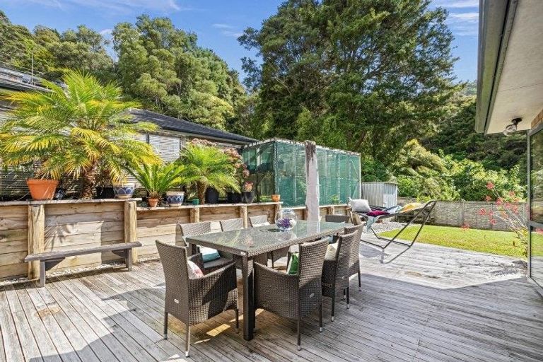 Photo of property in 15 Kokako Place, Horahora, Whangarei, 0110