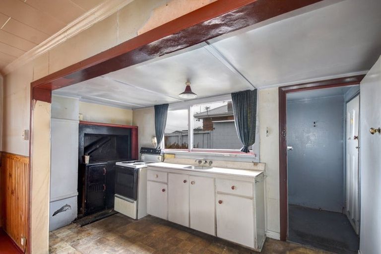 Photo of property in 76 Wesley Street, South Dunedin, Dunedin, 9012