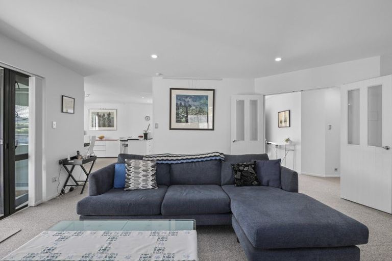 Photo of property in 5 Whitby Close, Waikawa, Picton, 7220