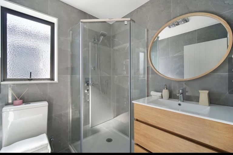 Photo of property in 5 Arahopu Place, Papakura, 2110