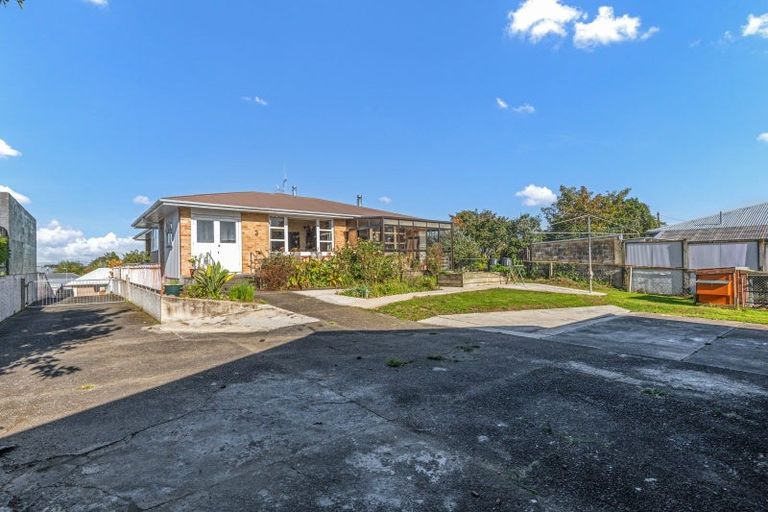 Photo of property in 40 Read Street, Levin, 5510