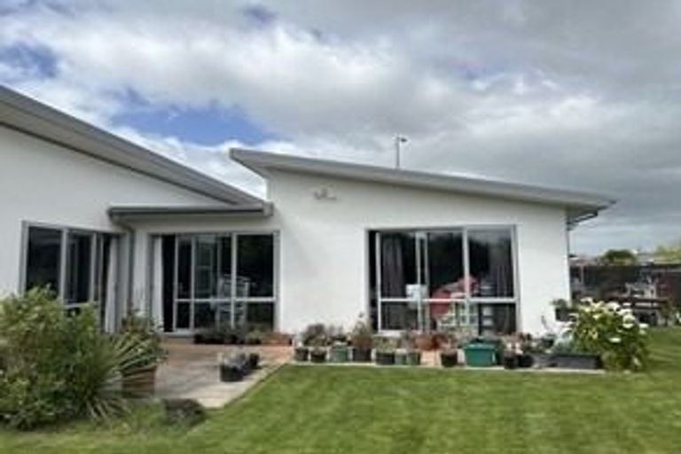 Photo of property in 14 Bargrove Close, Halswell, Christchurch, 8025