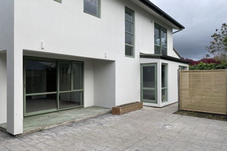 Photo of property in 49 Parade Court, Addington, Christchurch, 8024