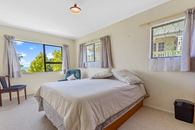 Photo of property in 258 Whangaparaoa Road, Red Beach, 0932