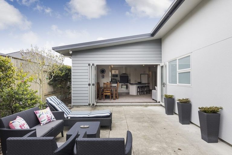 Photo of property in 68 James Line, Kelvin Grove, Palmerston North, 4414