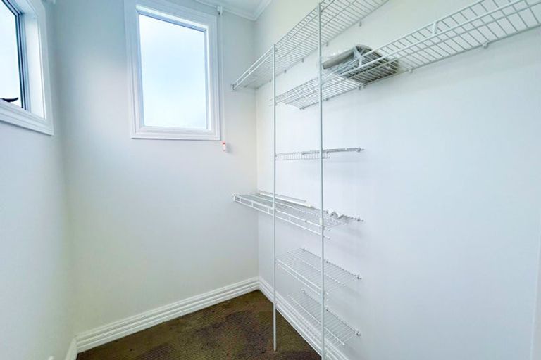 Photo of property in 33 Churchill Road, Cockle Bay, Auckland, 2014