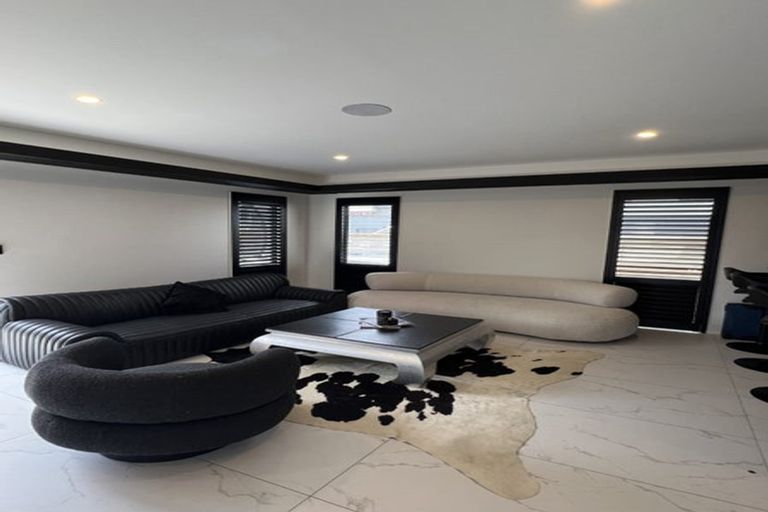 Photo of property in 3 Wyon Way, Flat Bush, Auckland, 2016